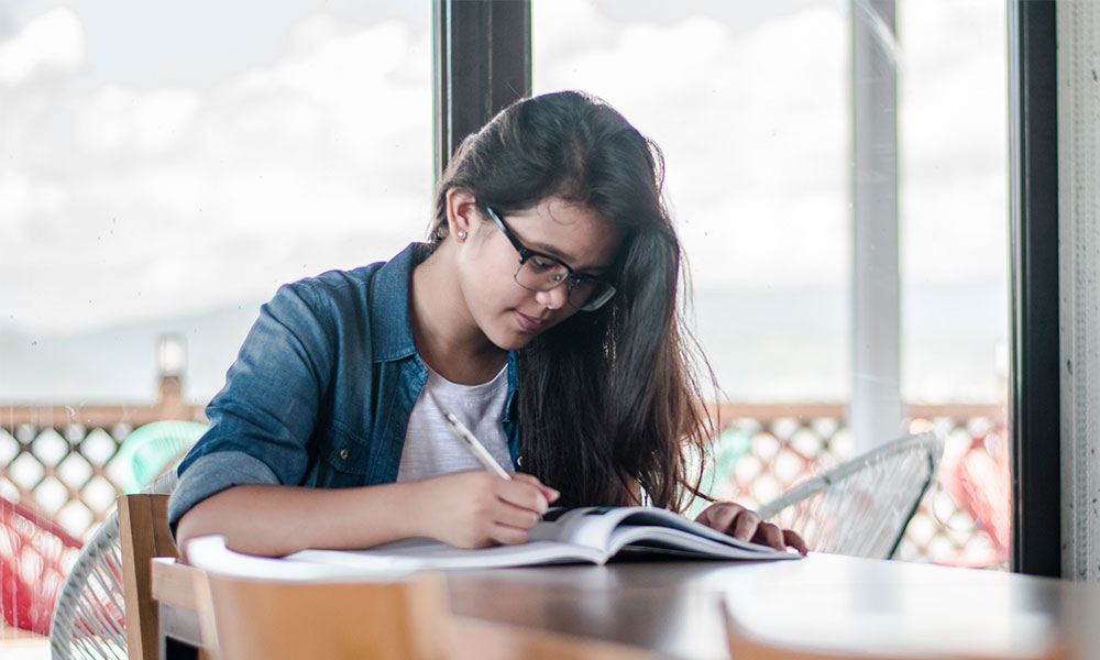 Cómo motivar a mi hijo para que siga estudiando