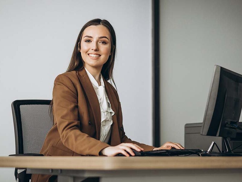 que hace una secretaria